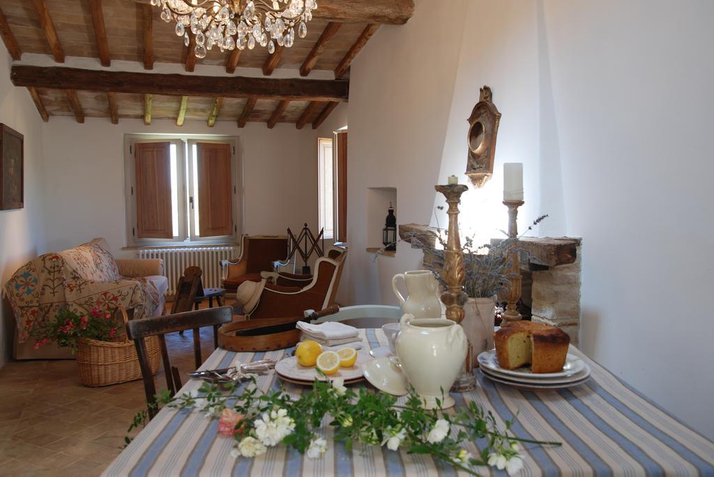 Casarciccia Guest House Тоди Стая снимка
