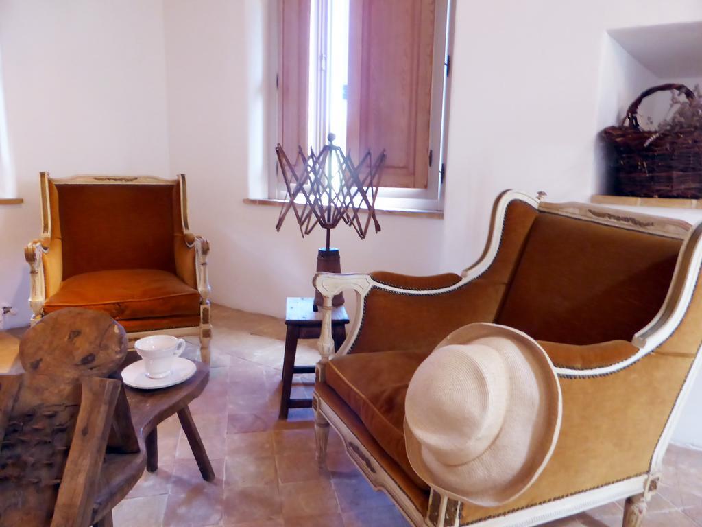Casarciccia Guest House Тоди Стая снимка