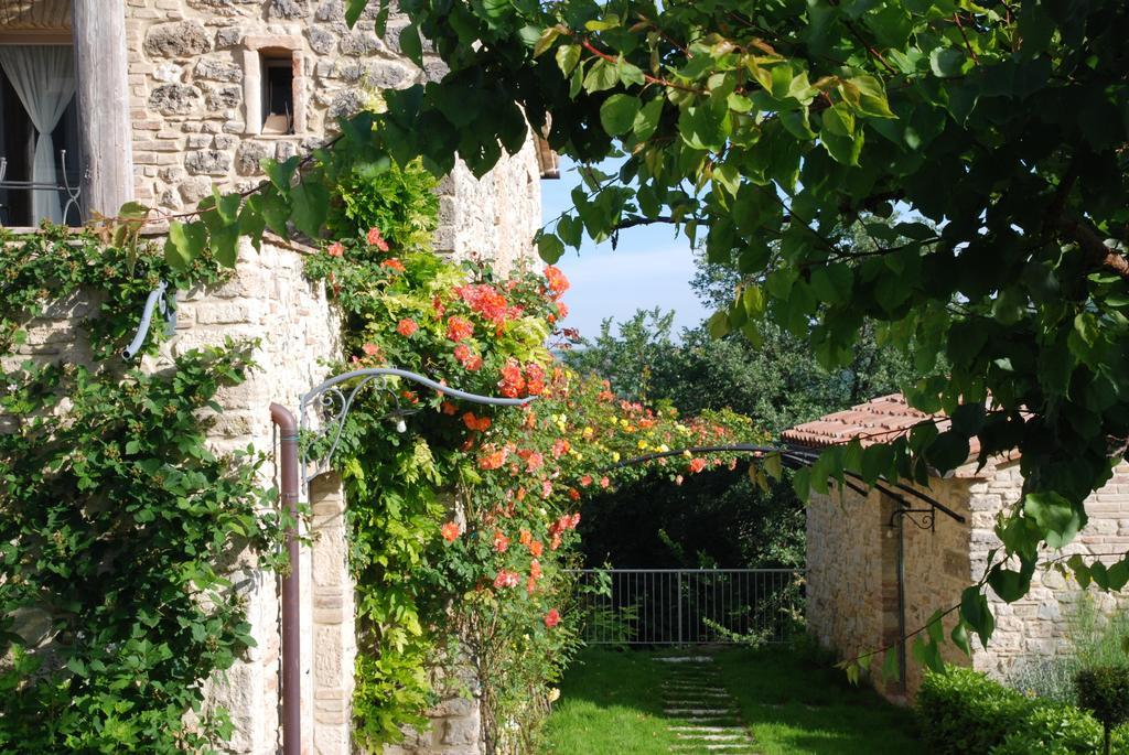 Casarciccia Guest House Тоди Екстериор снимка